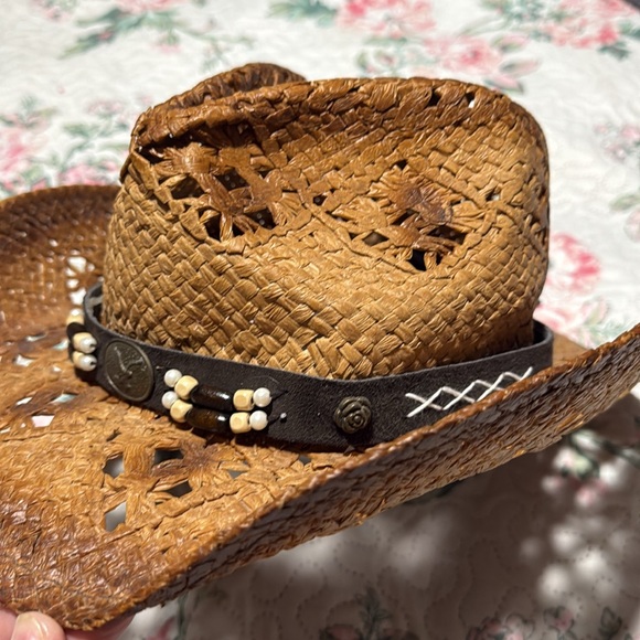 Hat - Picture 3 of 7